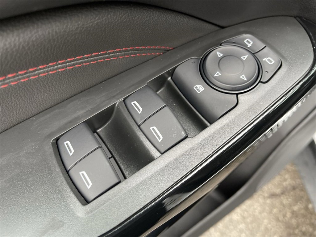 New 2026 Chevrolet Trax RS w/ Sunroof Package image 13