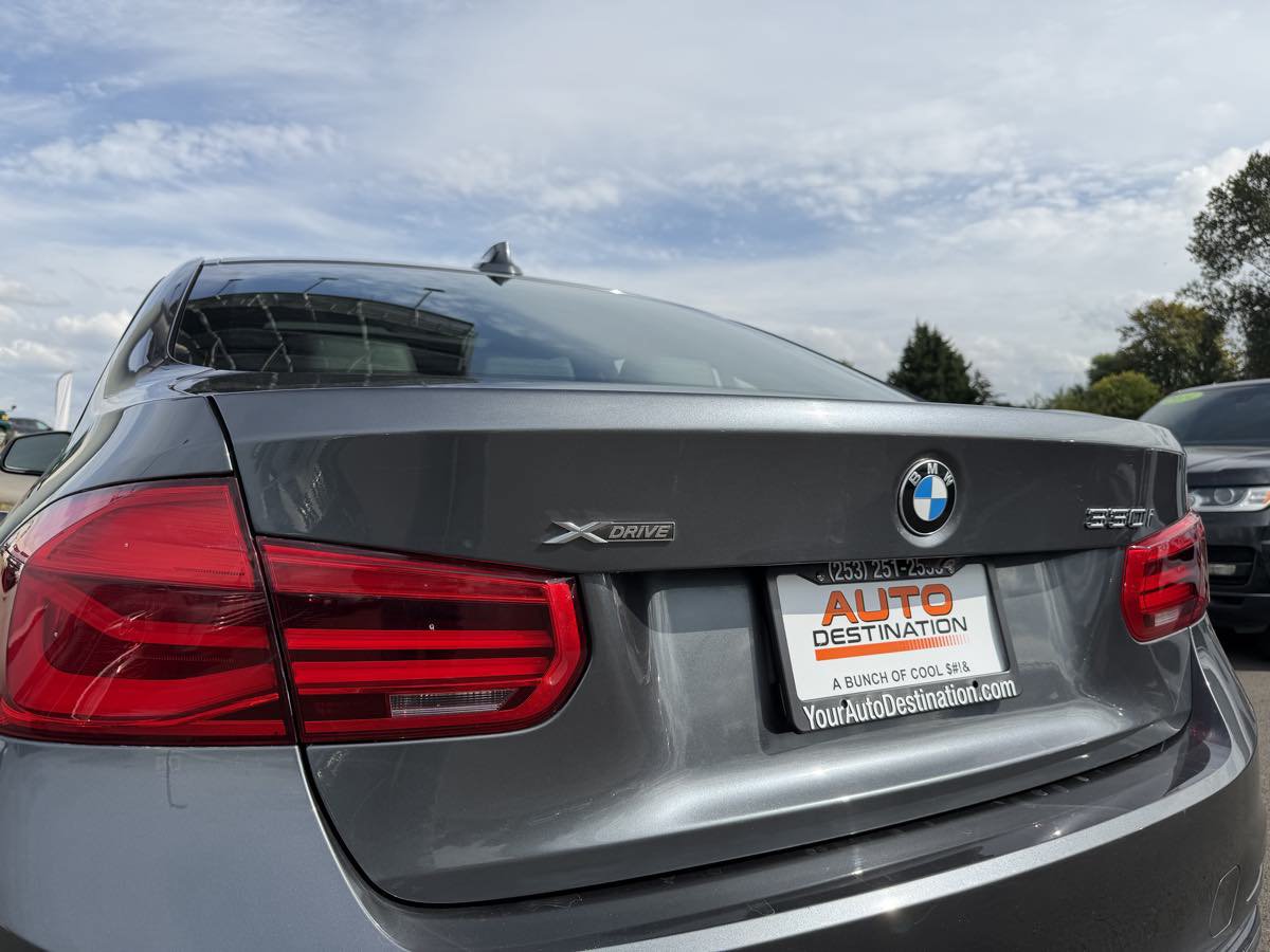 Used 2018 BMW 330i xDrive Sedan AWD/4WD image 13