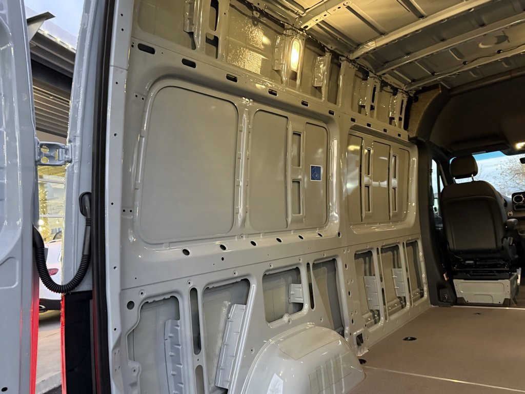 New 2025 Mercedes-Benz Sprinter 2500 image 7