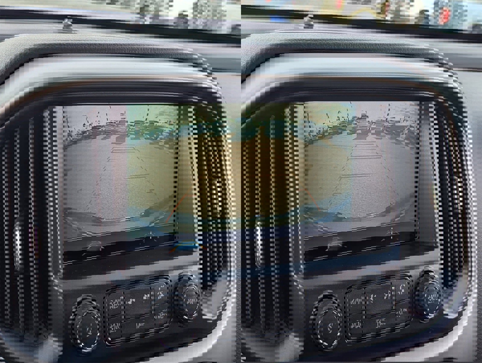 Used 2018 Chevrolet Colorado ZR2 image 21