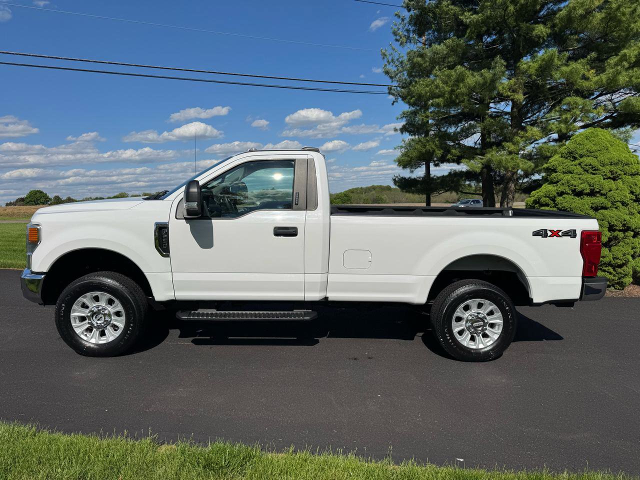 Used 2020 Ford F250 XLT w/ XLT Value Package AWD/4WD image 3