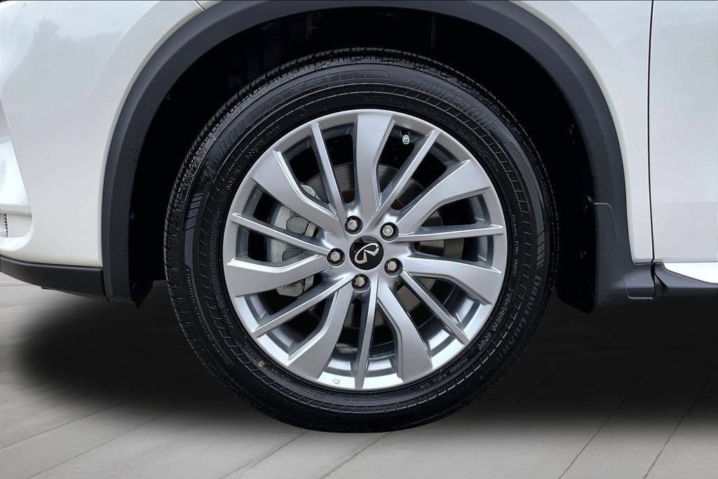 Used 2023 INFINITI QX50 Luxe FWD image 33