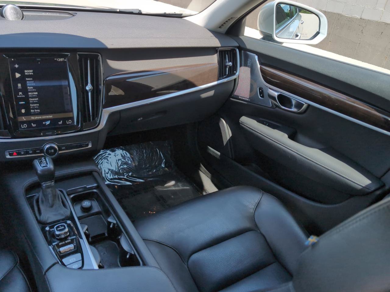 Used 2017 Volvo S90 T6 Momentum w/ Climate Package AWD/4WD image 21