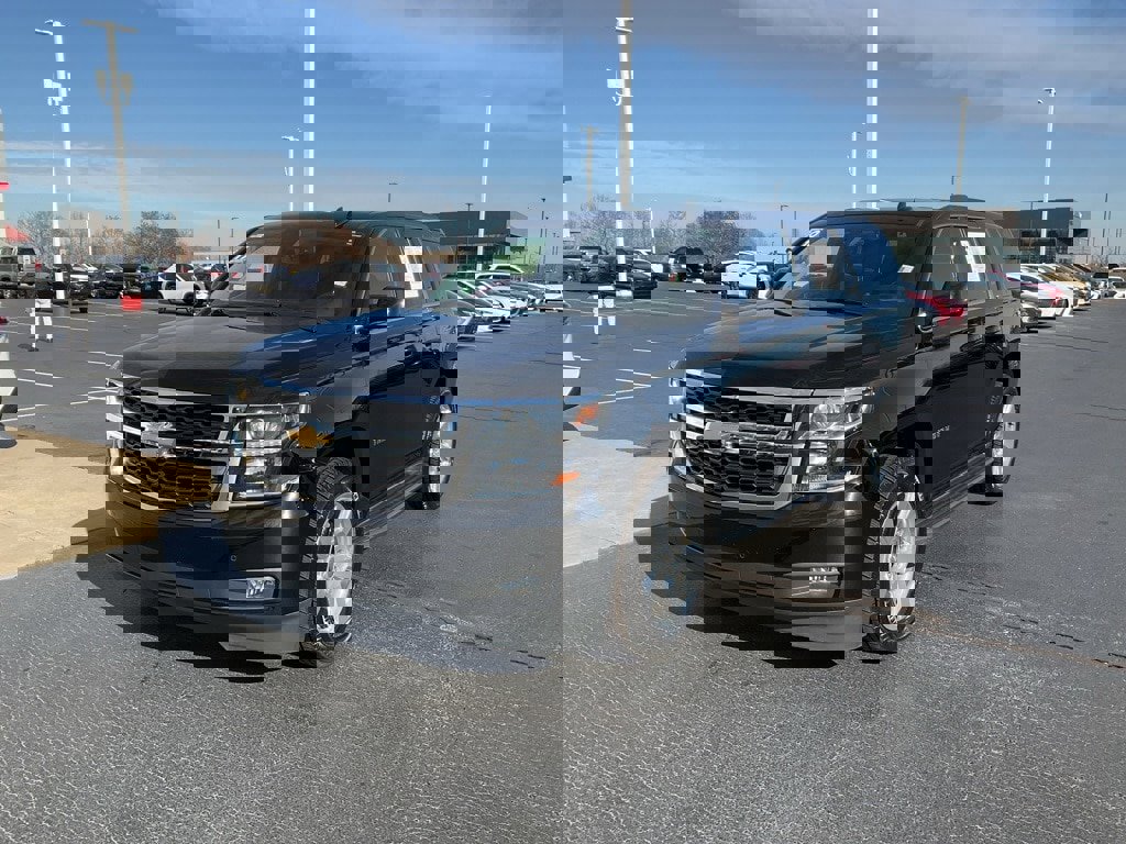 Used 2019 Chevrolet Tahoe LT w/ Luxury Package