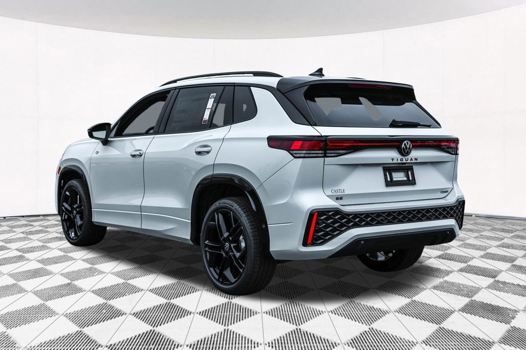 New 2026 Volkswagen Tiguan SE R-Line AWD/4WD image 19