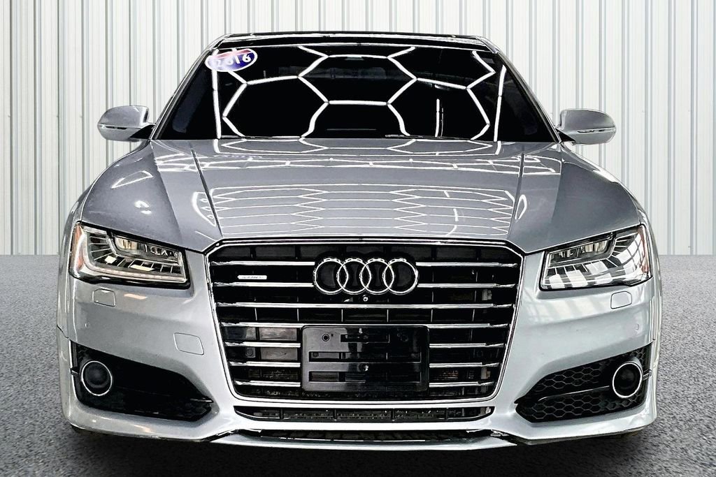 Used 2016 Audi A8 L 4.0T image 2