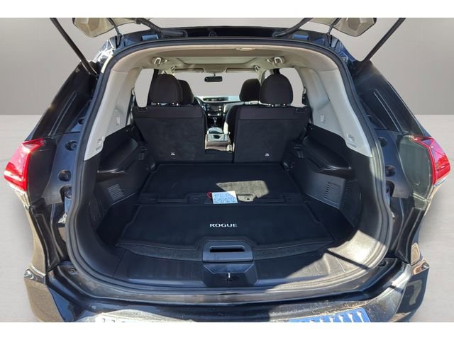 Used 2017 Nissan Rogue SV w/ Sun & Sound Touring Package image 31