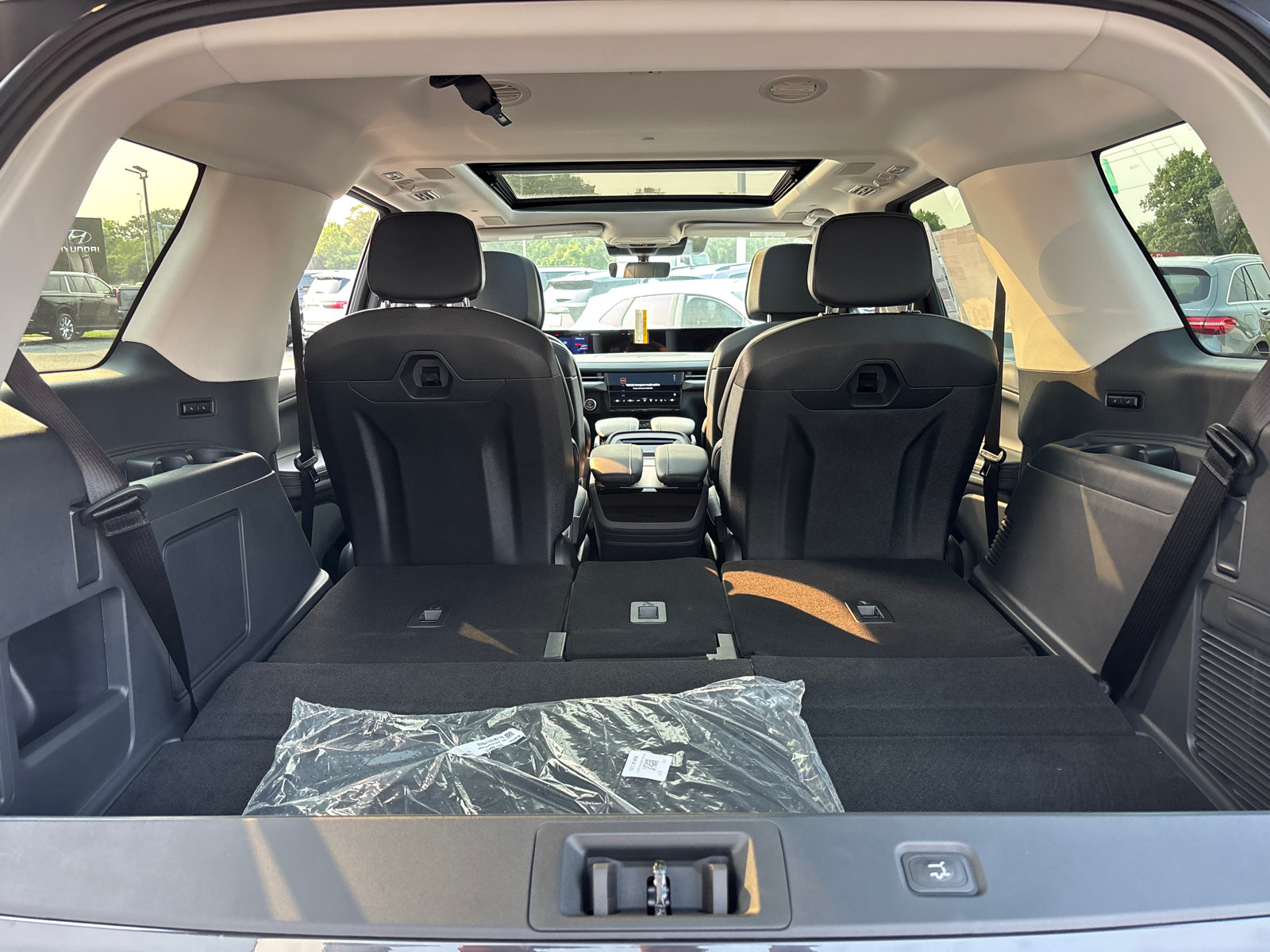 New 2027 Lincoln Navigator Reserve AWD/4WD image 9