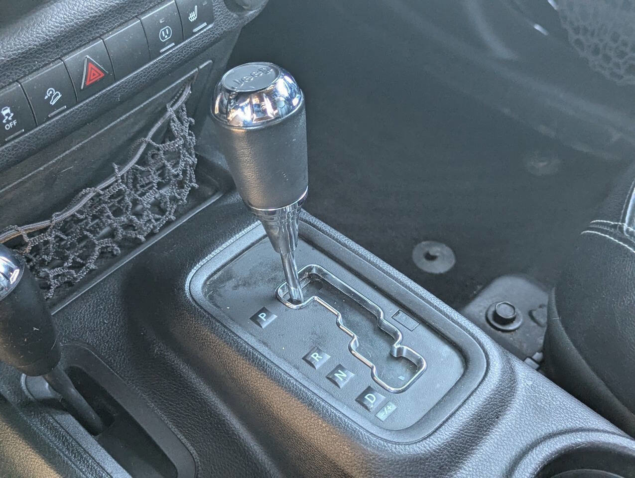 Used 2016 Jeep Wrangler Unlimited Sahara w/ Connectivity Group image 35