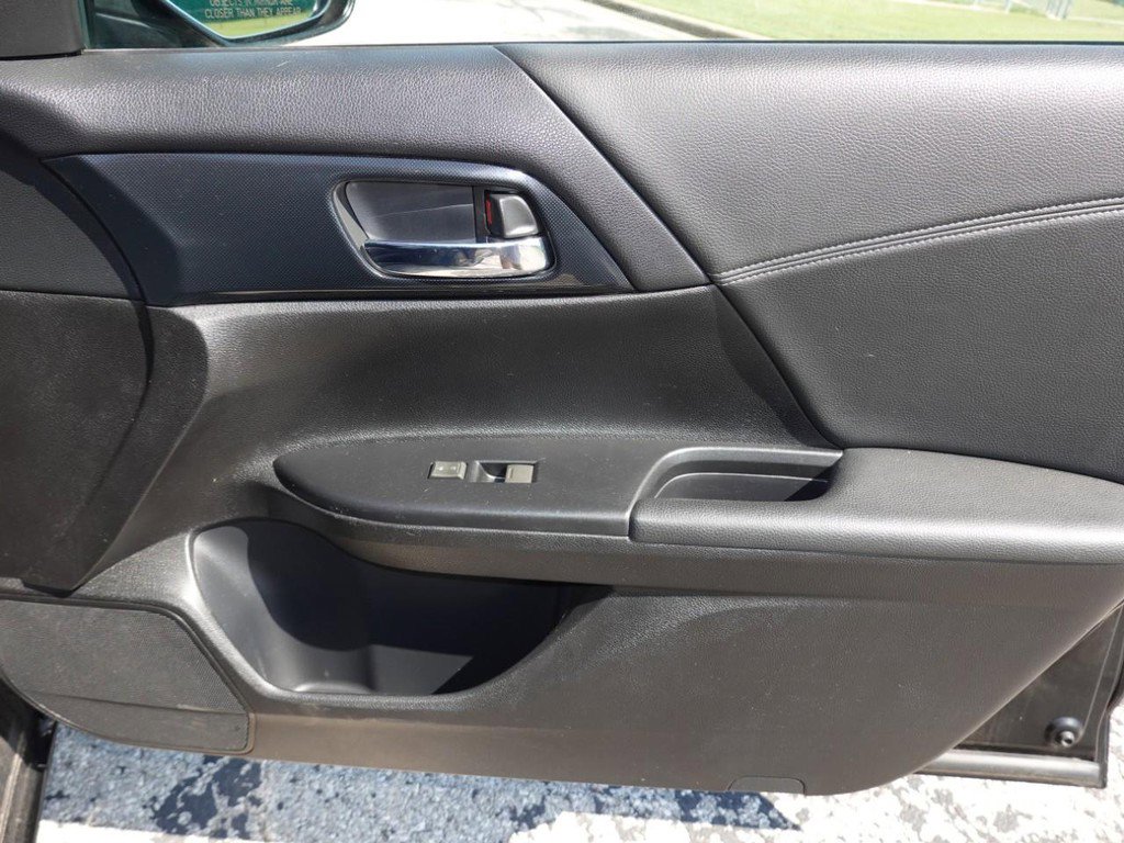 Used 2013 Honda Accord Sport image 23