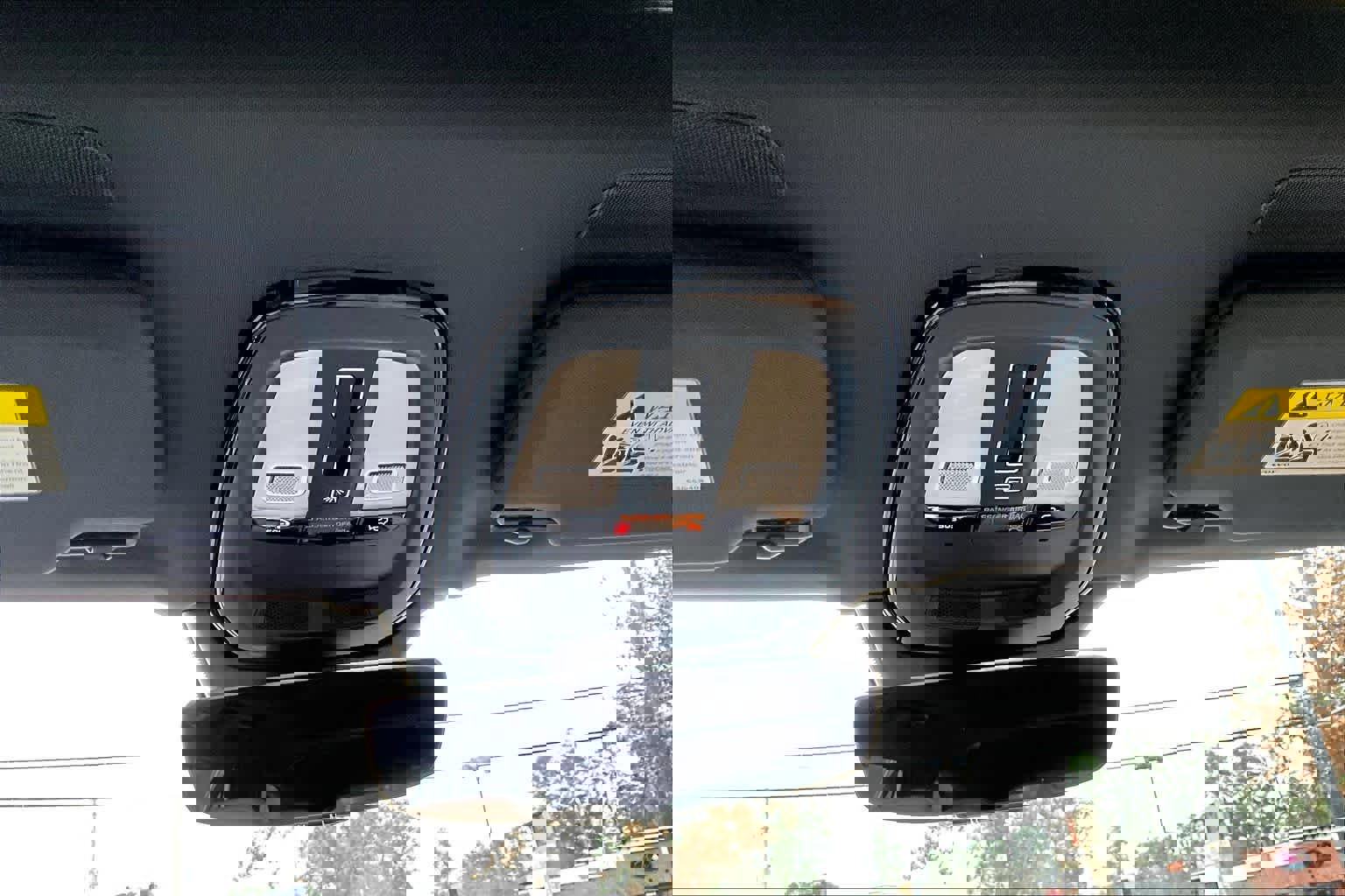 Used 2023 Volvo XC90 T8 Ultimate image 36