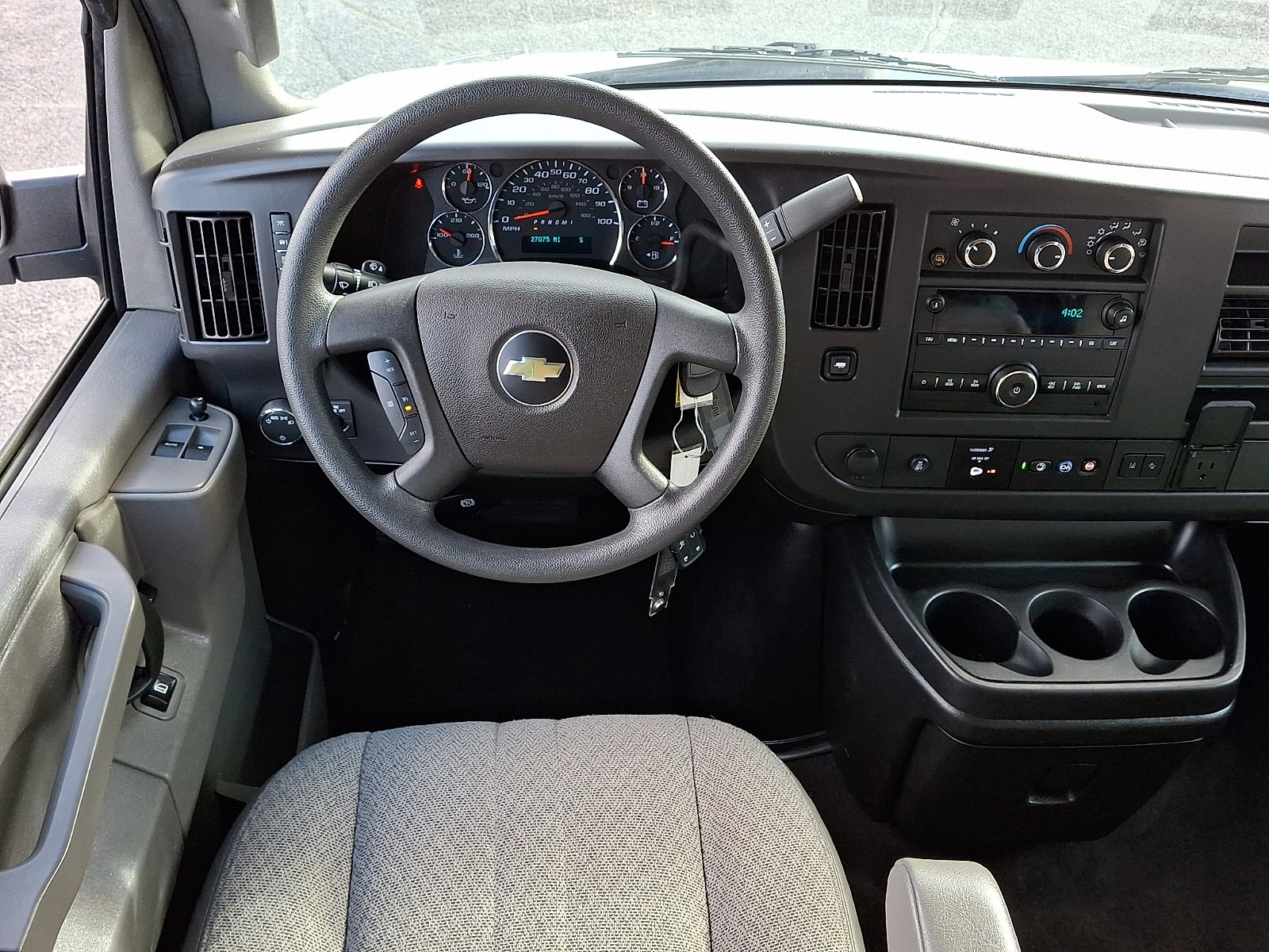 Used 2024 Chevrolet Express 3500 LT w/ LT Preferred Equipment Group RWD image 13