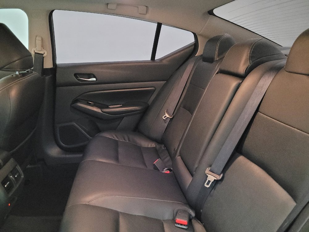 Used 2020 Nissan Altima 2.0 Platinum image 18