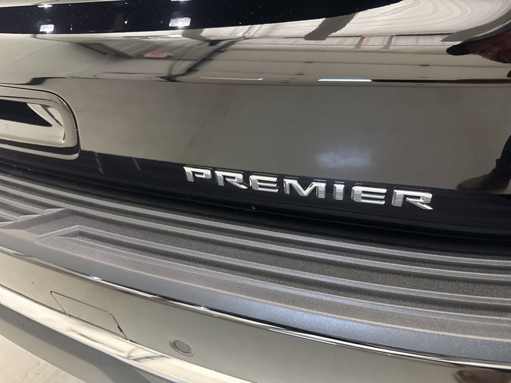 Used 2025 Chevrolet Tahoe Premier AWD/4WD image 26