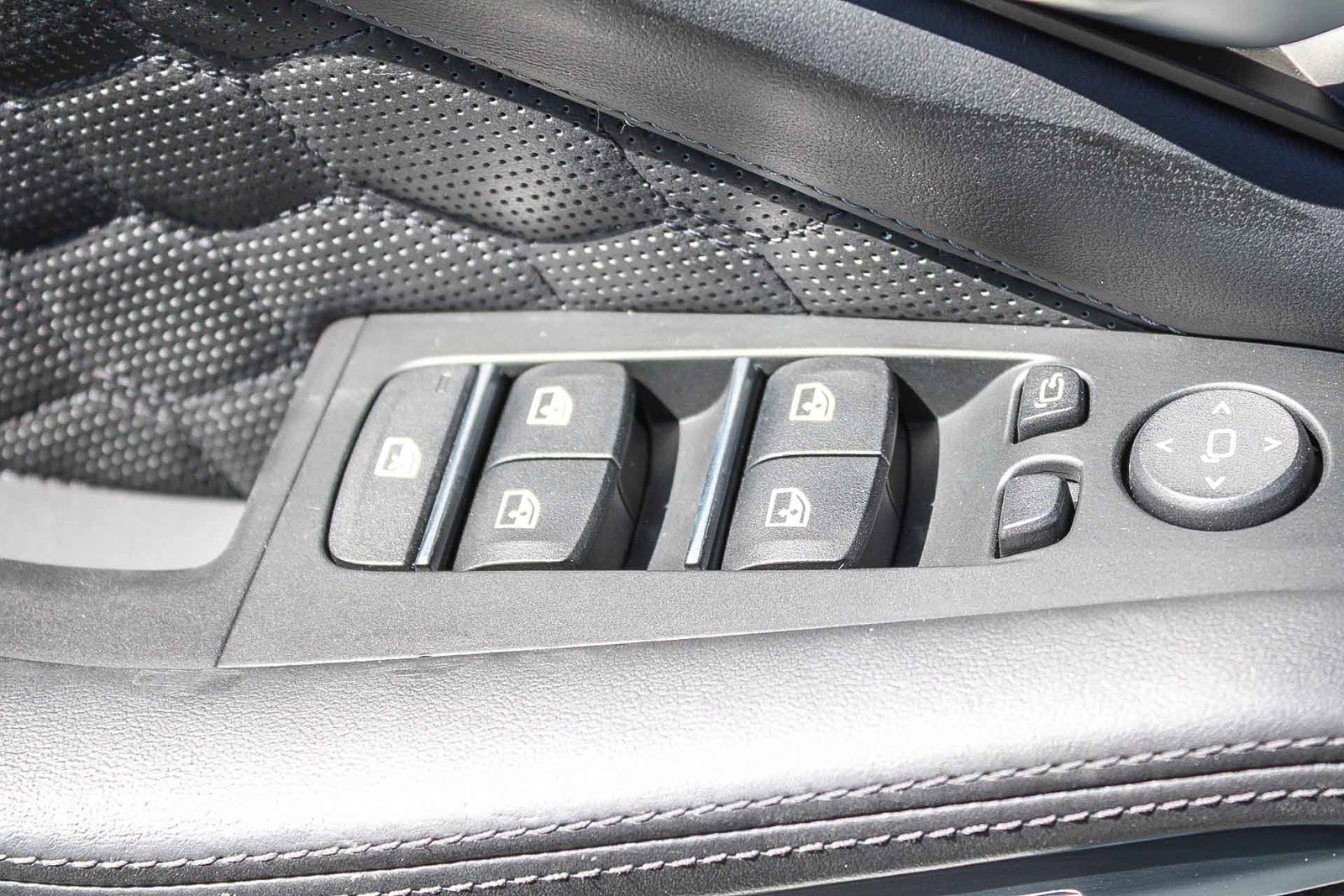 Used 2021 BMW X5 M w/ Executive Package AWD/4WD image 20
