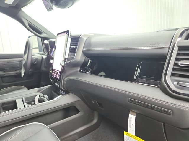 New 2025 RAM 2500 Limited AWD/4WD image 30