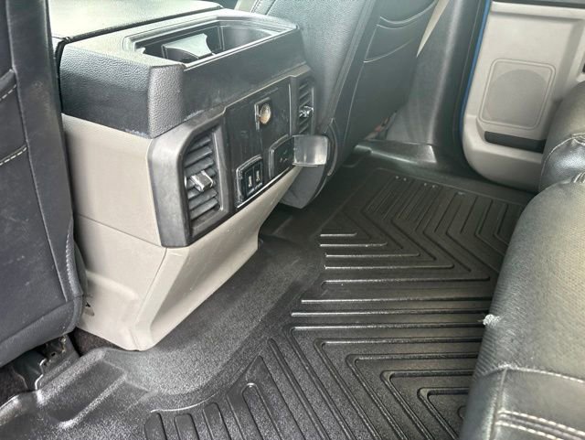 Used 2017 Ford F150 XLT w/ Equipment Group 302A Luxury AWD/4WD image 32