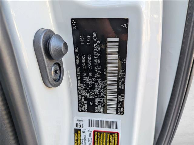 New 2026 Toyota Sienna XSE FWD image 17