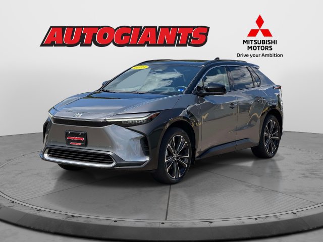 Used 2023 Toyota bZ4X AWD w/ Weather Package image 7