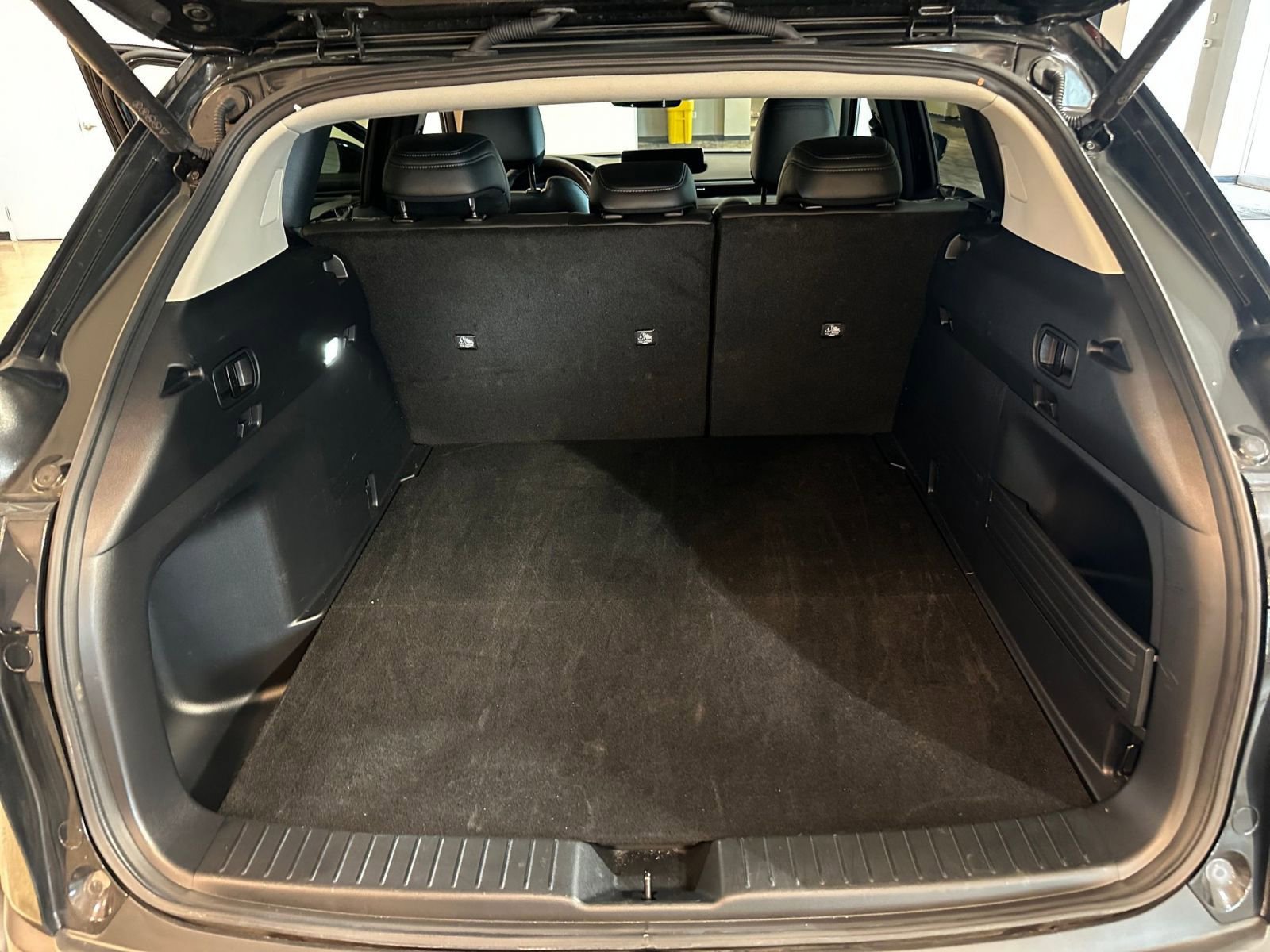 Used 2025 MAZDA CX-50 2.5 Hybrid w/ Premium Plus Pkg image 33