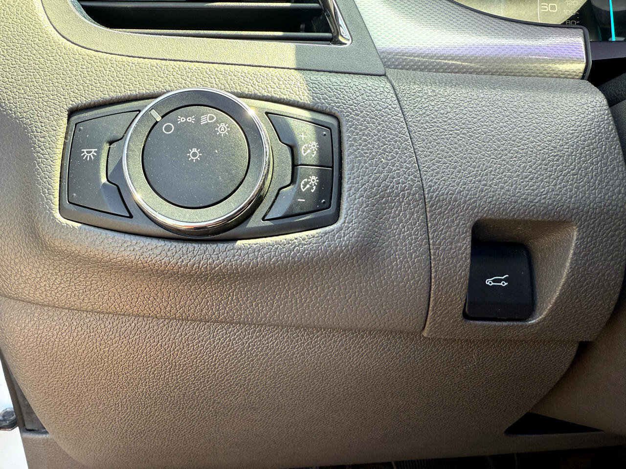 Used 2014 Ford Edge SEL w/ Equipment Group 205A image 25