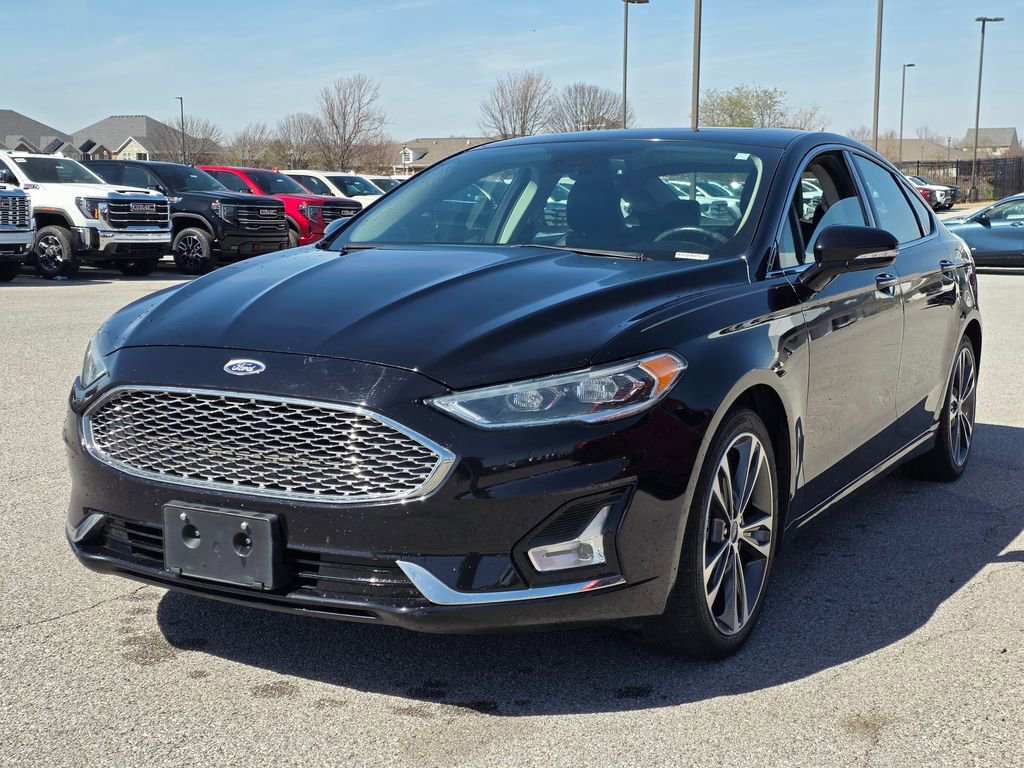 Used 2019 Ford Fusion Titanium image 3