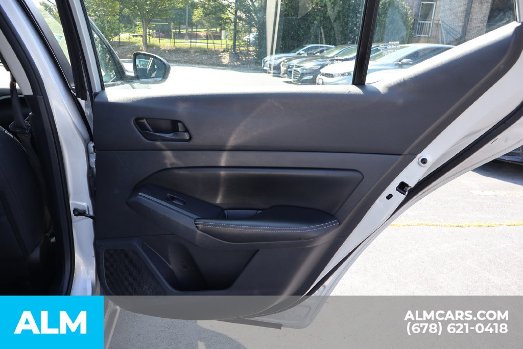 Used 2024 Nissan Altima 2.5 SV FWD image 24
