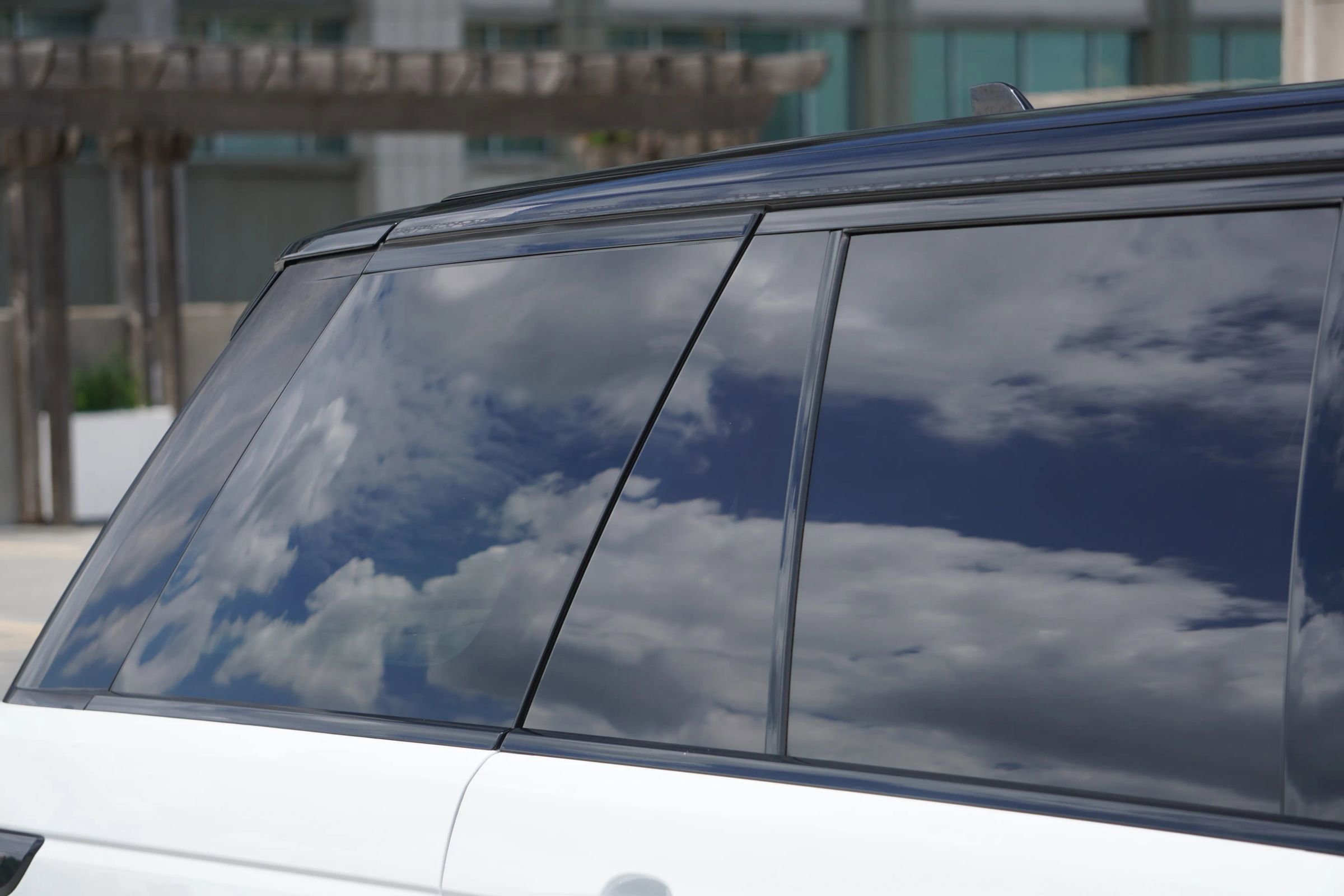 Used 2016 Land Rover Range Rover HSE image 36