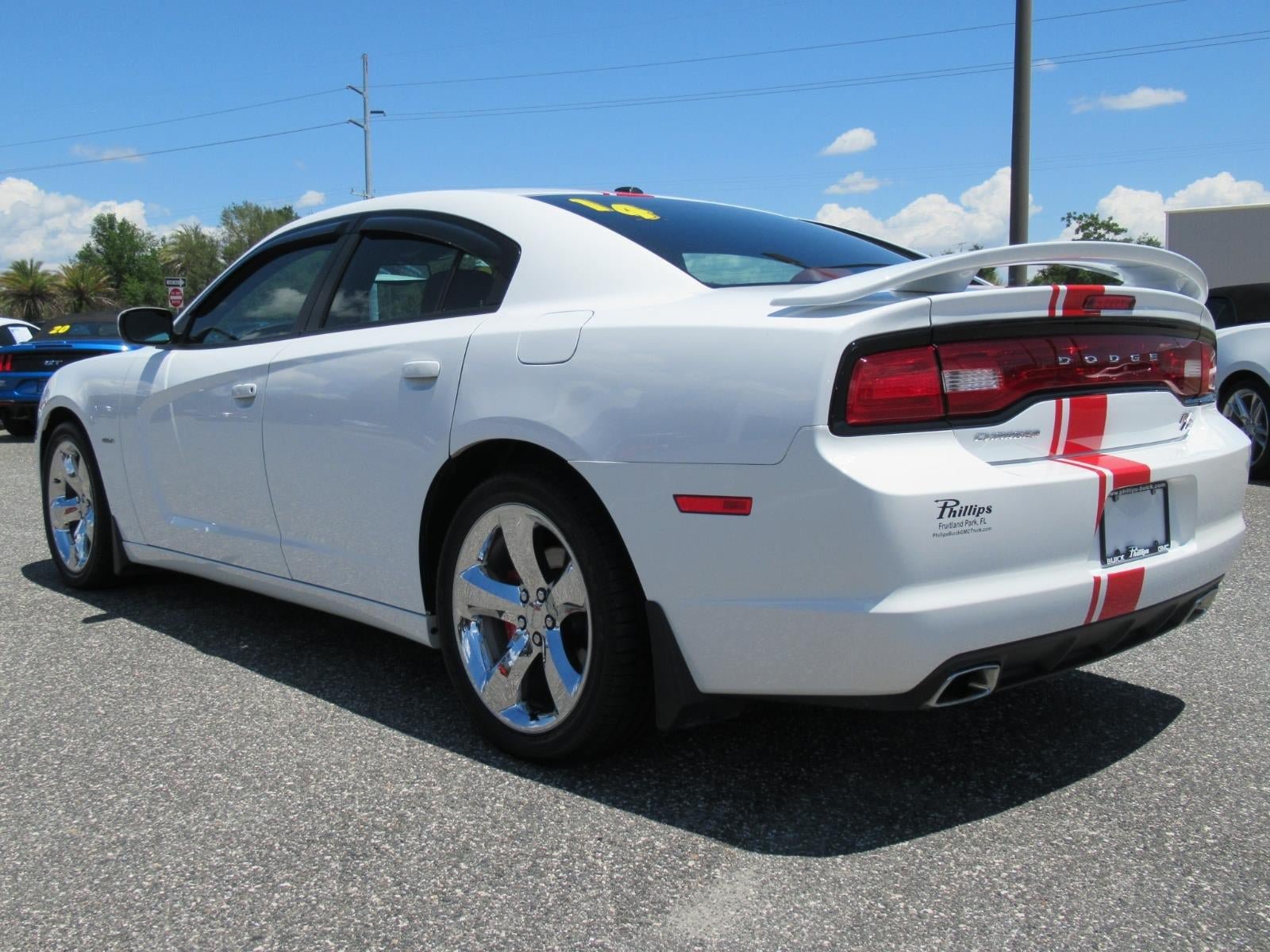 Used 2014 Dodge Charger R/T RWD image 5