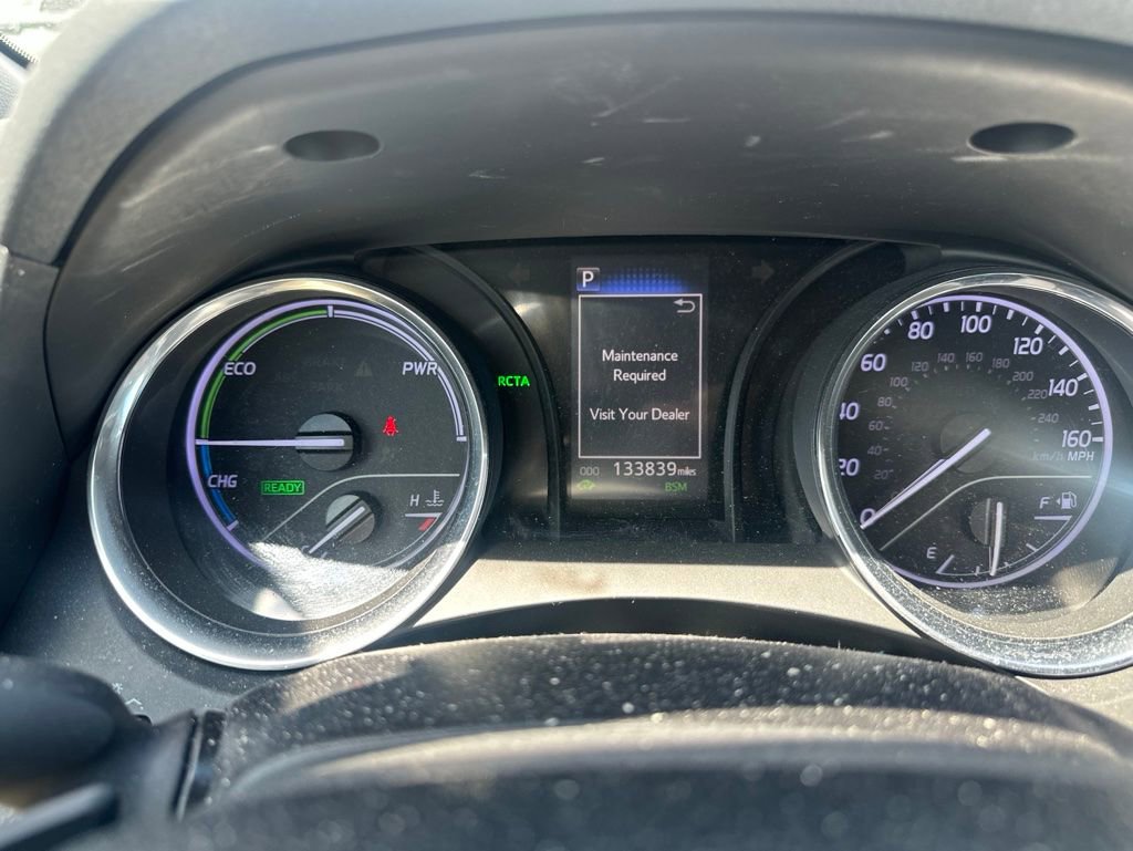 Used 2019 Toyota Camry SE w/ Sunroof Package FWD image 6