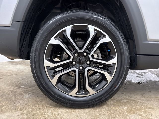 Used 2022 Jeep Compass Limited w/ Sun and Sound Group image 11