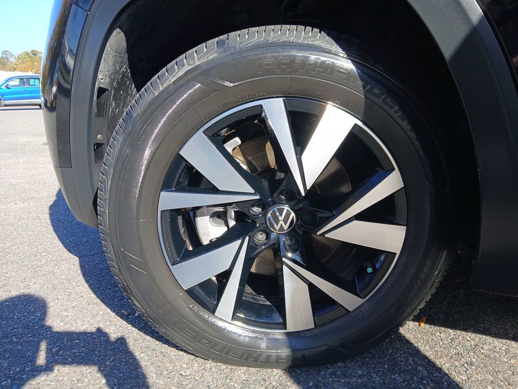 Used 2022 Volkswagen Atlas Cross Sport SE image 27