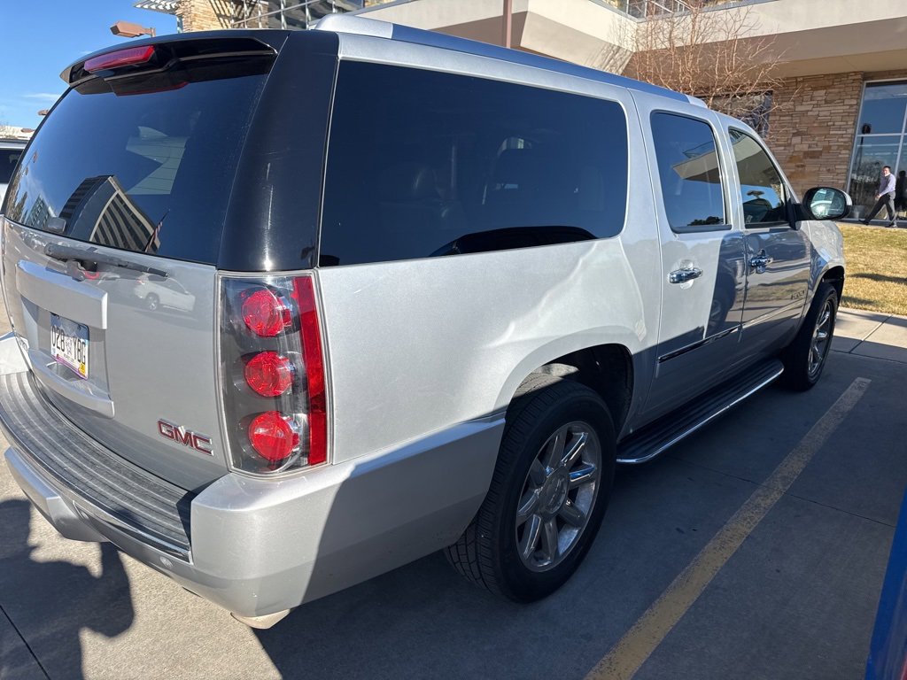Used 2012 GMC Yukon XL Denali image 4