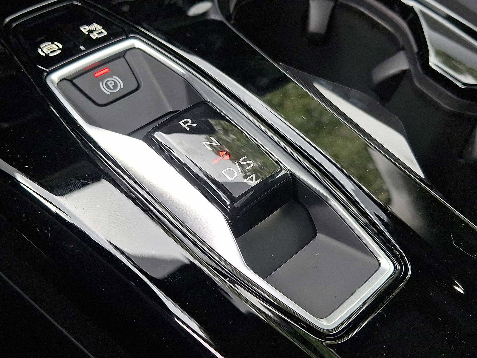 New 2025 Audi Q5 Premium Plus image 13