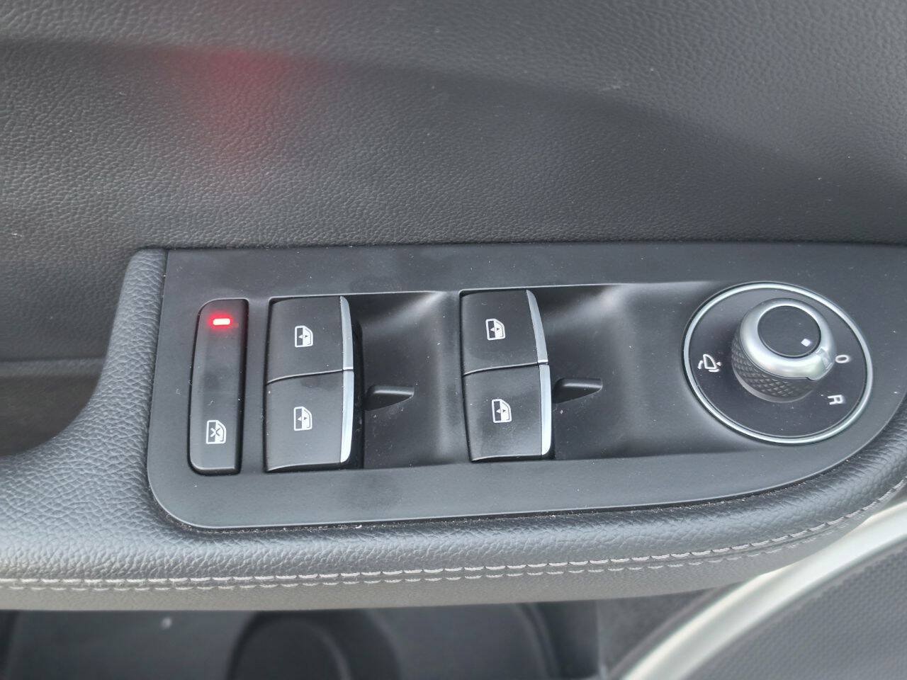 Used 2018 Alfa Romeo Giulia RWD image 61