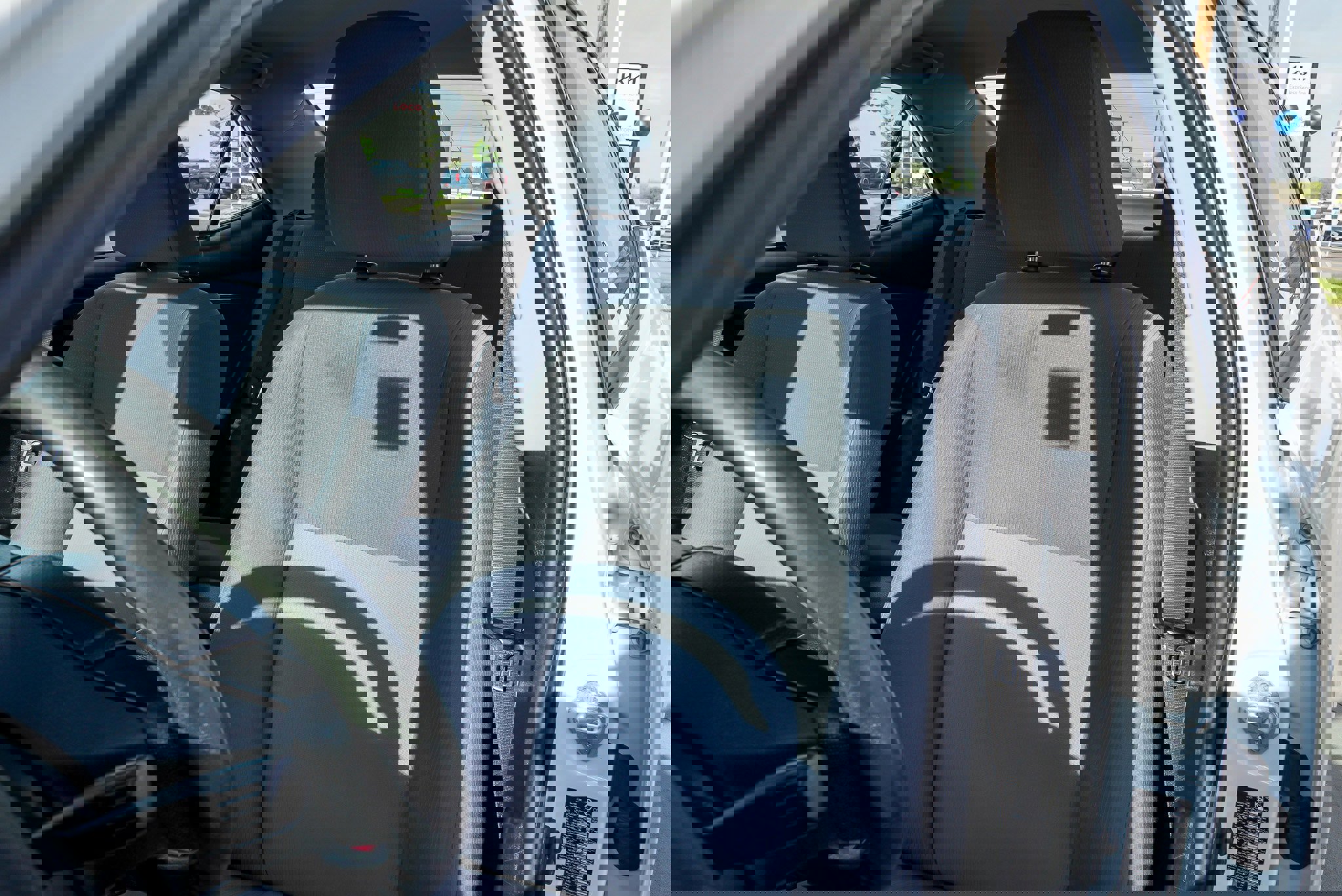 Certified 2017 Toyota Corolla L w/ Carpet Mat Package (TMS) image 16