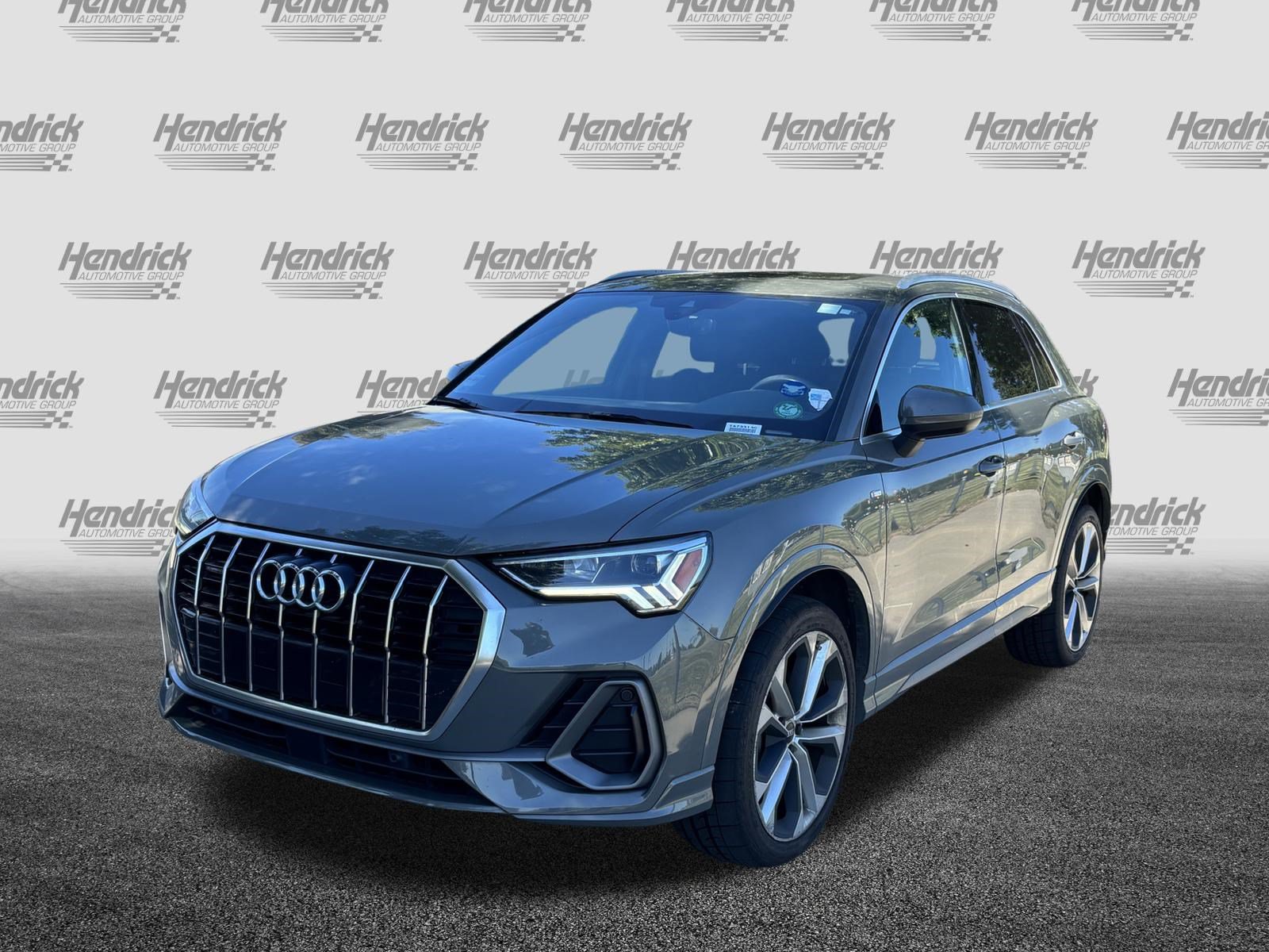 Used 2020 Audi Q3 2.0T Premium Plus w/ Premium Plus Package AWD/4WD image 5