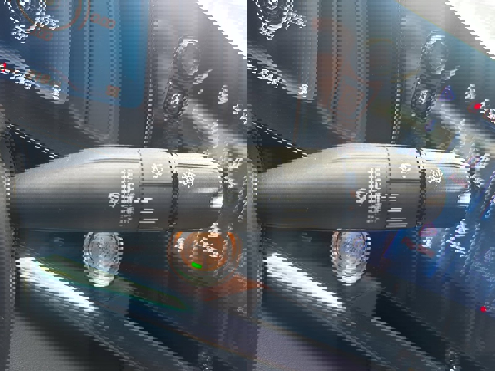 Used 2025 Chevrolet Corvette Stingray Preferred Cpe w/ Z51 Performance Package image 28