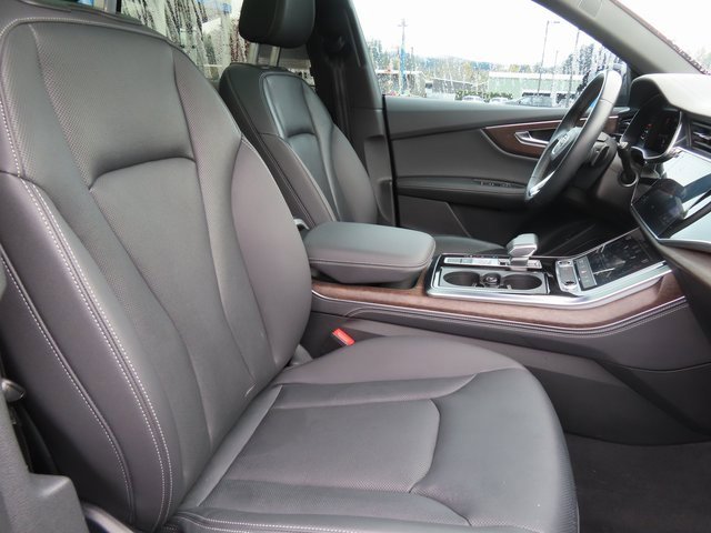 Used 2023 Audi Q8 Premium Plus w/ Premium Plus Package image 41