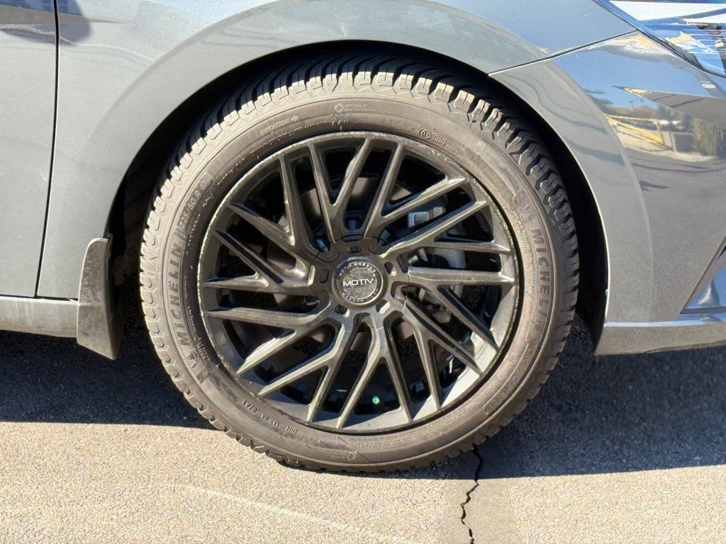 Used 2023 Hyundai Elantra SEL w/ Convenience Package image 9