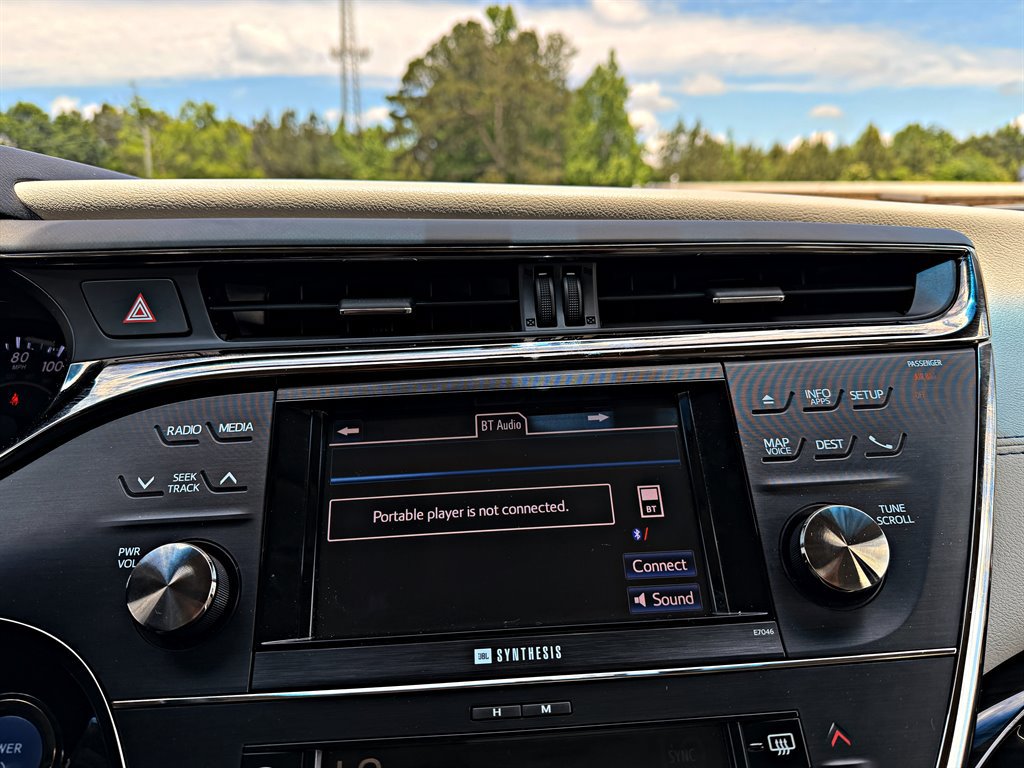 Used 2013 Toyota Avalon Limited FWD image 16