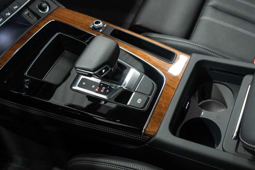 Used 2024 Audi Q5 e Prestige image 18