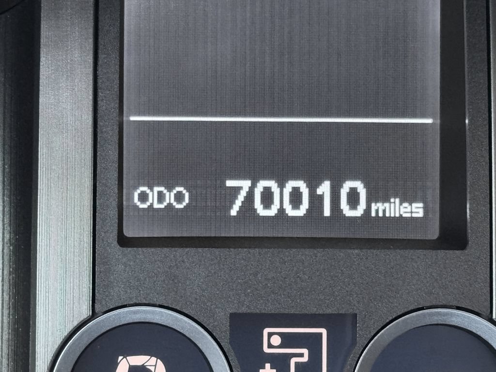 Used 2019 Lexus GX 460 AWD/4WD image 18