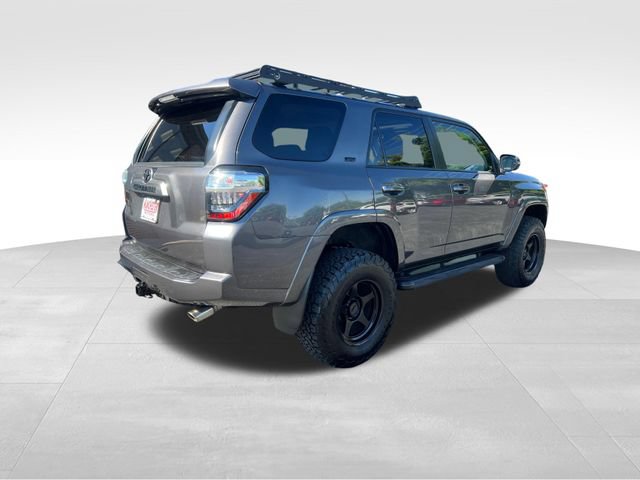 Used 2022 Toyota 4Runner SR5 Premium w/ Moonroof Package AWD/4WD image 7