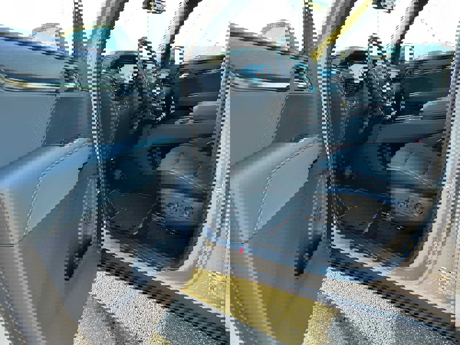 New 2026 GMC Acadia AT4 w/ LPO, Floor Liner Package image 21