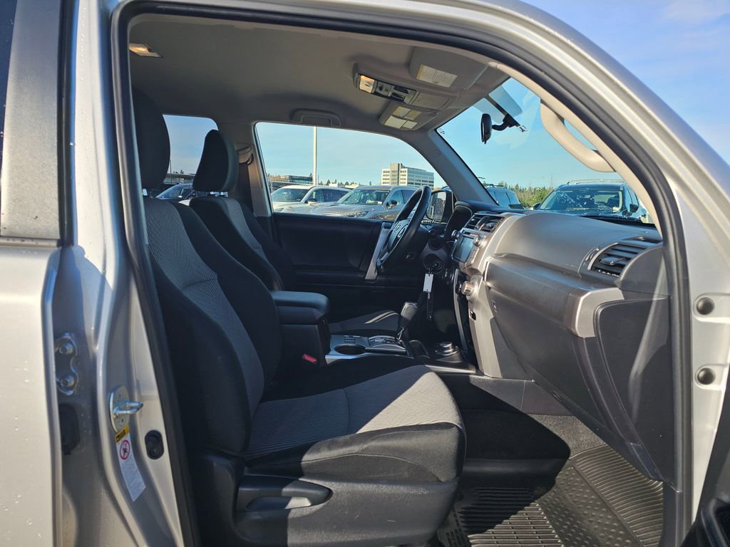 Used 2018 Toyota 4Runner SR5 image 12