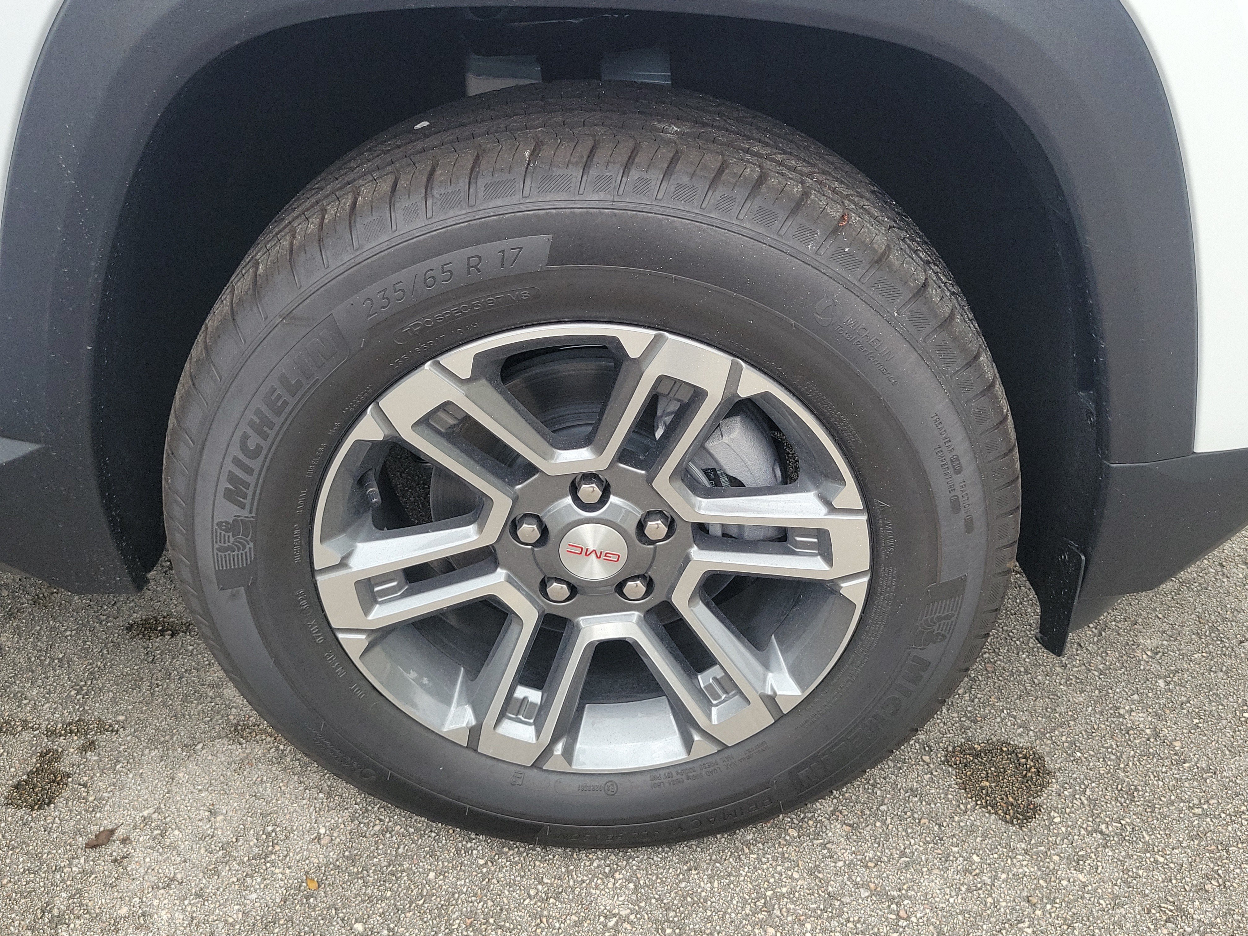 New 2027 GMC Terrain Denali w/ LPO, Floor Liner Package AWD/4WD image 5