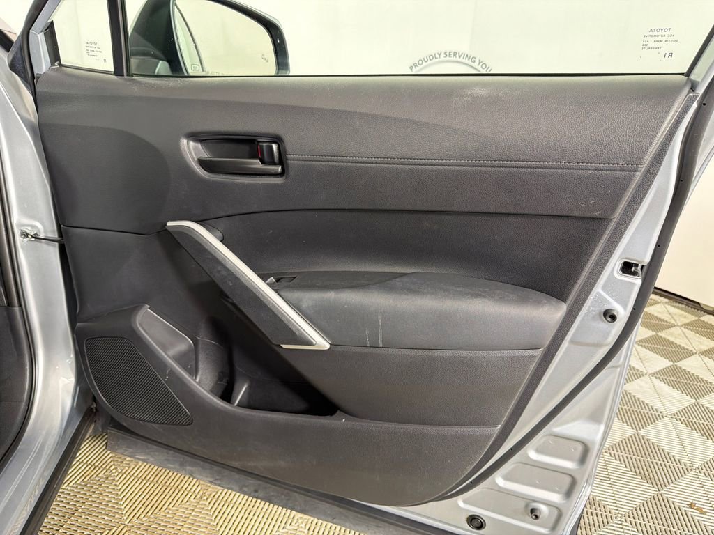 Used 2022 Toyota Corolla Cross LE w/ Moonroof Package FWD image 15