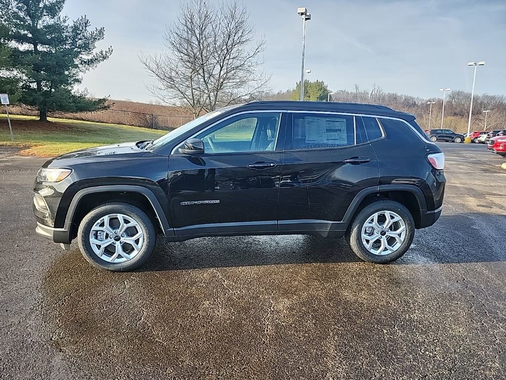 New 2026 Jeep Compass Latitude image 6