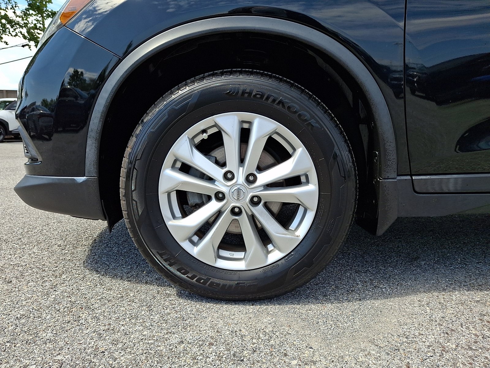 Used 2016 Nissan Rogue SV w/ SV Premium Package FWD image 9
